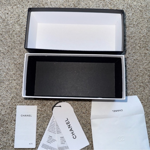 EMPTY Authentic CHANEL SUNGLASS BOX. - Picture 4 of 8